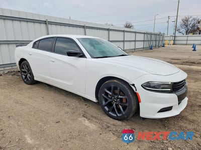 Czwarte zdjęcie samochodu z boku: 2019 DODGE CHARGER SXT VIN:2C3CDXBGXKH621799 - miniatura