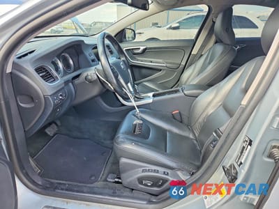 Zdjęcie 7 z 12 samochodu: 2013 VOLVO S60 T5 VIN:YV1612FH7D2173521 - miniatura