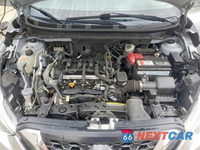 Zdjęcie 11 z 12 samochodu: 2018 NISSAN KICKS SV VIN:3N1CP5CU2JL520793 - miniatura