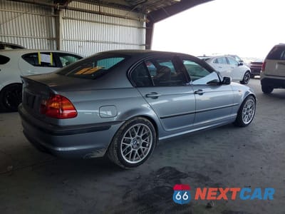 Trzecie zdjęcie samochodu z tyłu: 2004 BMW 330 I VIN:WBAEV534X4KM05793 - miniatura