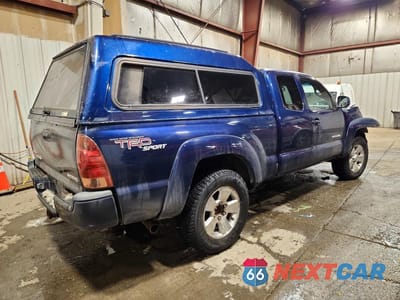 Trzecie zdjęcie samochodu z tyłu: 2006 TOYOTA TACOMA VIN:5TEUU42N36Z283430 - miniatura