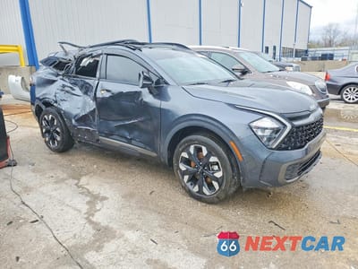 Czwarte zdjęcie samochodu z boku: 2023 KIA SPORTAGE X-LINE VIN:5XYK6CAF0PG049828 - miniatura