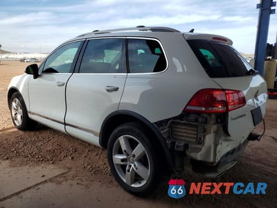 Drugie zdjęcie samochodu z przodu: 2012 VOLKSWAGEN TOUAREG V6 TDI VIN:WVGEK9BP7CD010337 - miniatura