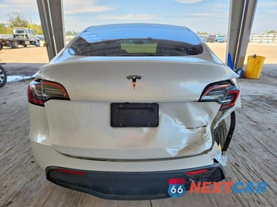 Zdjęcie 6 z 13 samochodu: 2023 TESLA MODEL Y VIN:7SAYGDEE4PA037705 - miniatura