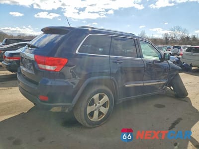 Trzecie zdjęcie samochodu z tyłu: 2012 JEEP GRAND CHEROKEE LAREDO VIN:1C4RJFAG3CC350051 - miniatura