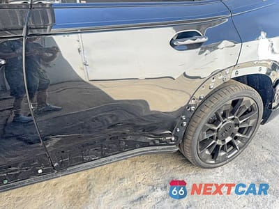Zdjęcie 13 z 14 samochodu: 2026 BMW XM LABEL VIN:5YM33CS02T9283592 - miniatura
