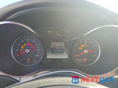 Zdjęcie 9 z 11 samochodu: 2016 MERCEDES-BENZ C 300 VIN:55SWF4JB3GU170721 - miniatura