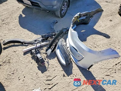 Zdjęcie 13 z 14 samochodu: 2022 TESLA MODEL X VIN:7SAXCBE68NF329569 - miniatura