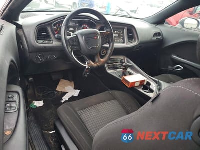 Zdjęcie 8 z 12 samochodu: 2023 DODGE CHALLENGER SXT VIN:2C3CDZAG7PH695167 - miniatura