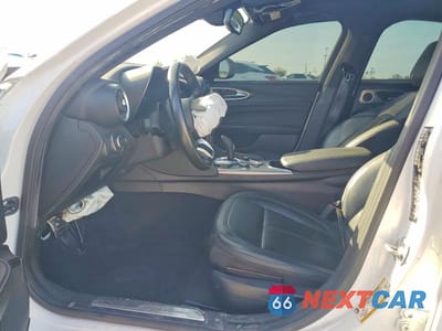 Zdjęcie 7 z 11 samochodu: 2024 ALFA ROMEO GIULIA TI VIN:ZARFAMBN4R7679997 - miniatura