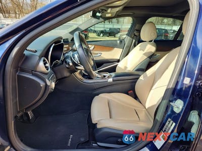 Zdjęcie 7 z 12 samochodu: 2019 MERCEDES-BENZ C 300 4MATIC VIN:55SWF8EB0KU283164 - miniatura