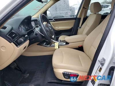 Zdjęcie 7 z 13 samochodu: 2017 BMW X3 XDRIVE28I VIN:5UXWX9C35H0W80102 - miniatura