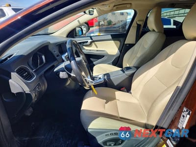 Zdjęcie 7 z 13 samochodu: 2018 VOLVO V60 CROSS COUNTRY PREMIER VIN:YV440MWK1J2049003 - miniatura