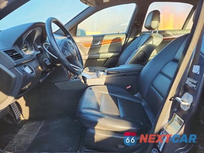 Zdjęcie 7 z 12 samochodu: 2011 MERCEDES-BENZ C 300 4MATIC VIN:WDDGF8BB8BF525680 - miniatura
