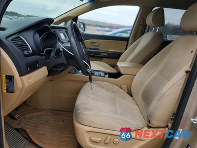 Zdjęcie 7 z 12 samochodu: 2015 KIA SEDONA VIN:KNDMB5C13F6041810 - miniatura