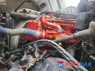 Zdjęcie 7 z 10 samochodu: 2017 VOLVO VNL SEMI TRUCK VIN:4V4N39TG1HN988211 - miniatura