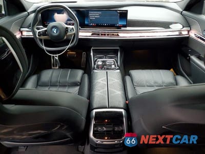 Zdjęcie 8 z 13 samochodu: 2024 BMW I7 EDRIVE50 VIN:WBY43EJ00RCR66640 - miniatura