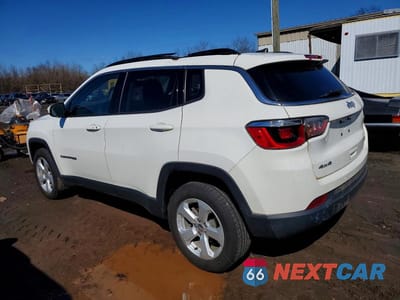 Drugie zdjęcie samochodu z przodu: 2019 JEEP COMPASS LATITUDE VIN:3C4NJDBB9KT835738 - miniatura