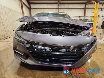 Piąte zdjęcie samochodu w środku: 2020 HONDA ACCORD HYBRID EXL VIN:1HGCV3F54LA006211 - miniatura