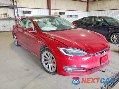 Czwarte zdjęcie samochodu z boku: 2018 TESLA MODEL S VIN:5YJSA1E49JF240545 - miniatura