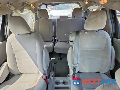 Zdjęcie 10 z 13 samochodu: 2016 TOYOTA SIENNA LE 8-PASSENGER VIN:5TDKK3DC2GS713871 - miniatura