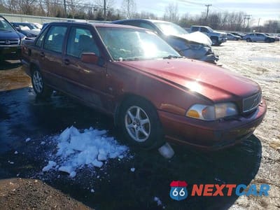 Czwarte zdjęcie samochodu z boku: 2000 VOLVO S70 BASE VIN:YV1LS61J6Y2632688 - miniatura