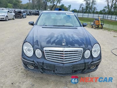 Piąte zdjęcie samochodu w środku: 2009 MERCEDES-BENZ E 350 VIN:WDBUF56X39B435807 - miniatura
