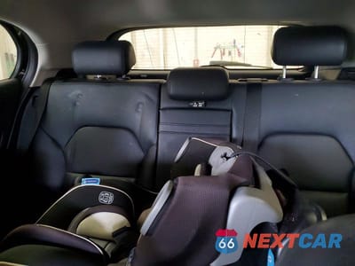 Zdjęcie 10 z 14 samochodu: 2015 MERCEDES-BENZ GLA 250 4MATIC VIN:WDCTG4GB5FJ068718 - miniatura