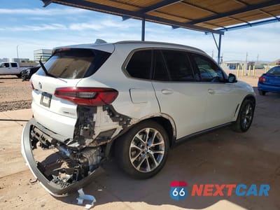 Trzecie zdjęcie samochodu z tyłu: 2021 BMW X5 SDRIVE 40I VIN:5UXCR4C04M9G39054 - miniatura
