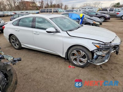 Czwarte zdjęcie samochodu z boku: 2018 HONDA ACCORD EXL VIN:1HGCV1F55JA125466 - miniatura