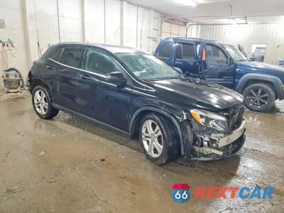 Czwarte zdjęcie samochodu z boku: 2015 MERCEDES-BENZ GLA 250 4MATIC VIN:WDCTG4GB5FJ068718 - miniatura