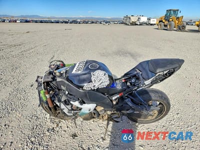 Trzecie zdjęcie samochodu z tyłu: 2008 KAWASAKI ZX1000 E VIN:JKAZXCE128A008087 - miniatura