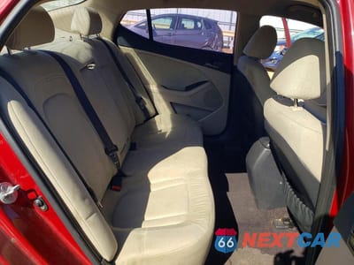 Zdjęcie 10 z 11 samochodu: 2011 KIA OPTIMA LX VIN:KNAGM4A7XB5127590 - miniatura