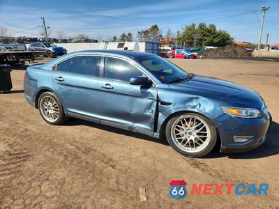 Czwarte zdjęcie samochodu z boku: 2010 FORD TAURUS SHO VIN:1FAHP2KTXAG109758 - miniatura