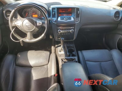 Zdjęcie 8 z 12 samochodu: 2011 NISSAN MAXIMA 3.5 S VIN:1N4AA5AP7BC840147 - miniatura