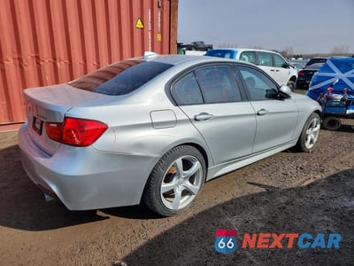 Trzecie zdjęcie samochodu z tyłu: 2015 BMW 335 XI VIN:WBA3B9C50FJ466420 - miniatura