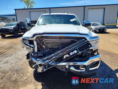 Piąte zdjęcie samochodu w środku: 2022 RAM 2500 LIMITED VIN:3C6UR5SL5NG272386 - miniatura