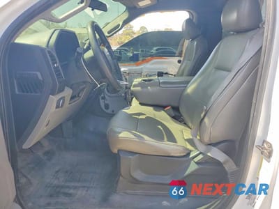 Zdjęcie 7 z 12 samochodu: 2019 FORD F150 VIN:1FTMF1CBXKFA06522 - miniatura