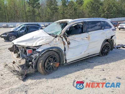 2018 TOYOTA HIGHLANDER LIMITED PLATINUM 5TDDZRFH4JS878179 - główne zdjęcie licytacji z USA - miniatura