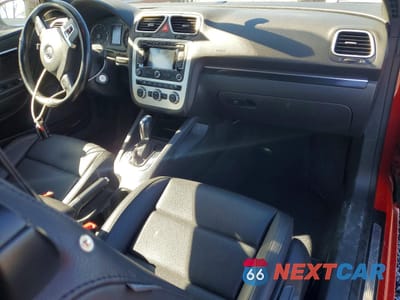 Zdjęcie 8 z 13 samochodu: 2014 VOLKSWAGEN EOS KOMFORT VIN:WVWBW8AH1EV002067 - miniatura