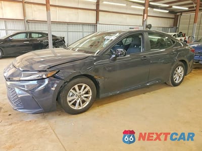 2025 TOYOTA CAMRY LE 4T1DAACK9SU128357 - główne zdjęcie licytacji z USA - miniatura