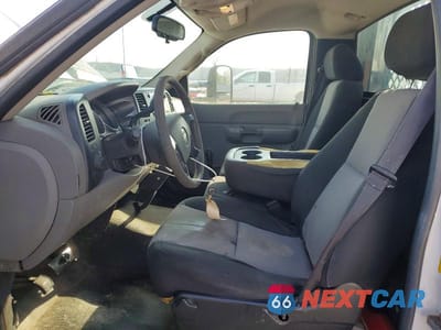 Zdjęcie 7 z 11 samochodu: 2007 CHEVROLET SILVERADO FLATBED TRUCK VIN:1GBJC34K97E560240 - miniatura