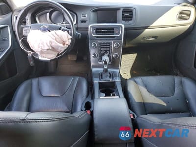 Zdjęcie 8 z 12 samochodu: 2015 VOLVO S60 PREMIER VIN:YV1612TK1F2356285 - miniatura