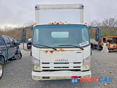Piąte zdjęcie samochodu w środku: 2011 ISUZU NQR BOX TRUCK VIN:JALE5W168B7901252 - miniatura