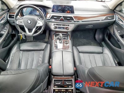 Zdjęcie 8 z 11 samochodu: 2016 BMW 750 XI VIN:WBA7F2C55GG420187 - miniatura