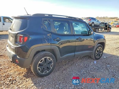 Trzecie zdjęcie samochodu z tyłu: 2017 JEEP RENEGADE TRAILHAWK VIN:ZACCJBCBXHPG40810 - miniatura
