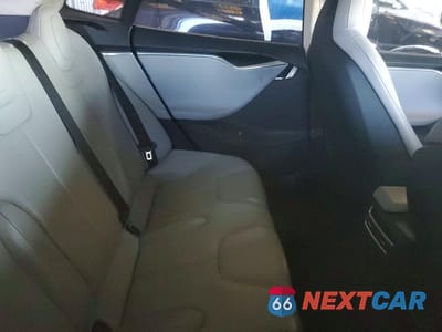 Zdjęcie 10 z 13 samochodu: 2013 TESLA MODEL S VIN:5YJSA1CNXDFP17886 - miniatura