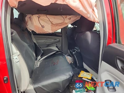 Zdjęcie 10 z 12 samochodu: 2015 TOYOTA TACOMA V6 VIN:3TMLU4EN7FM186283 - miniatura