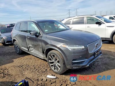 Czwarte zdjęcie samochodu z boku: 2017 VOLVO XC90 T6 VIN:YV4A22PL4H1156457 - miniatura