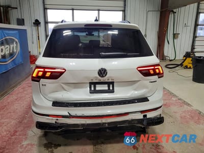 Zdjęcie 6 z 12 samochodu: 2024 VOLKSWAGEN TIGUAN SE R-LINE BLACK VIN:3VV8B7AX7RM210009 - miniatura
